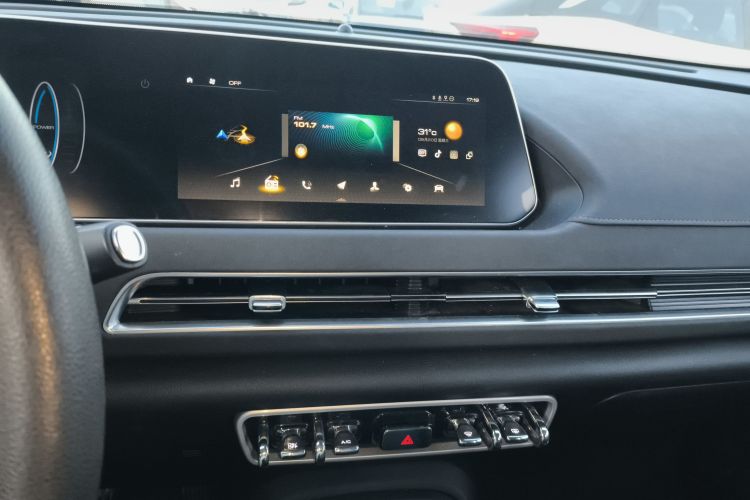 欧拉好猫 2023款 401km标准续航 舒享型 磷酸铁锂中控内饰16