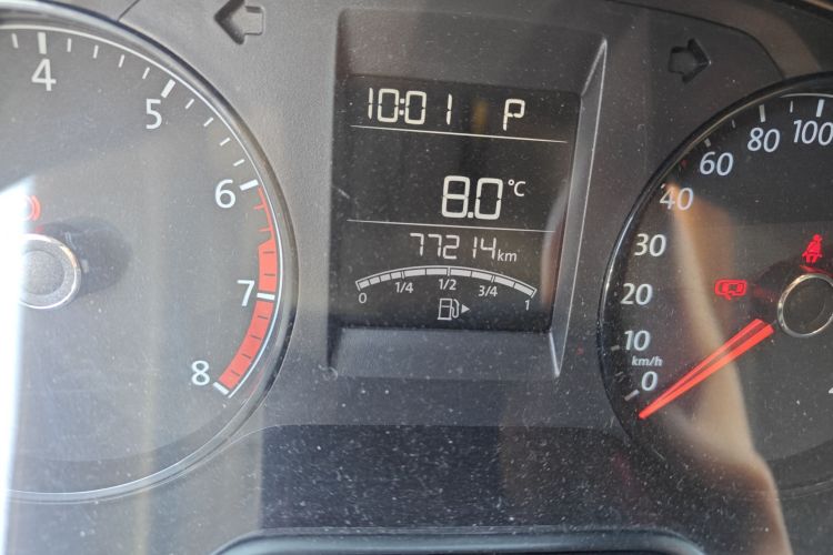 大众 Polo 2016款 1.4L 自动风尚型中控内饰15