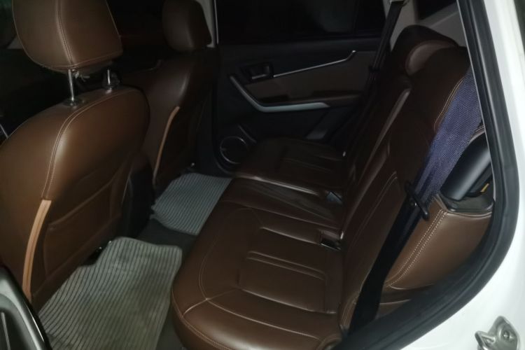 陆风X5 2016款 Plus 1.5T CVT创领版中控内饰7004