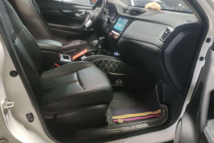 日产 奇骏 2020款 2.0L XL ITS CVT 2WD智联舒适版局部细节41