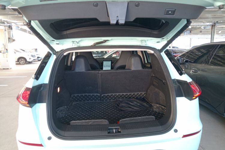 小鹏G3 2022款 G3i 460N机舱底盘23