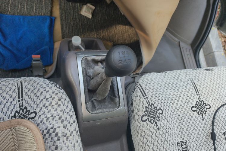 五菱汽车 五菱荣光 2011款 1.2L标准型中控内饰18