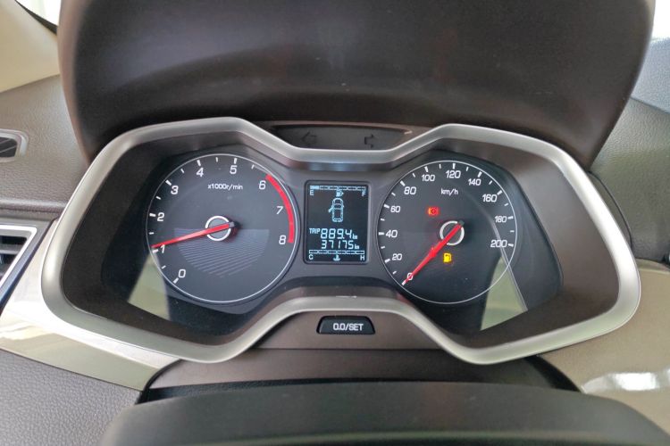 宝骏310W 2017款 1.5L 手动舒适型 国VI中控内饰14