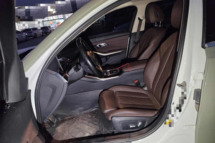 宝马i3 2022款 eDrive 35 L中控内饰19