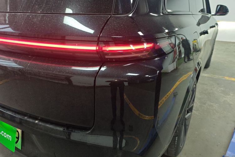 理想汽车 理想L8 2023款 Pro车身外观9