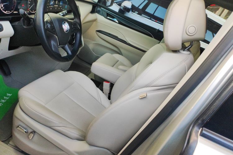 别克GL8 2023款 ES陆尊 舒适型中控内饰19