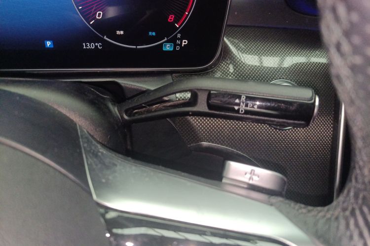 奔驰C级 2023款 C 200 L 运动版局部细节18