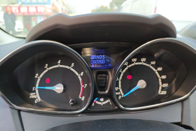 福特 嘉年华 2013款 两厢 1.5L 自动时尚型中控内饰14