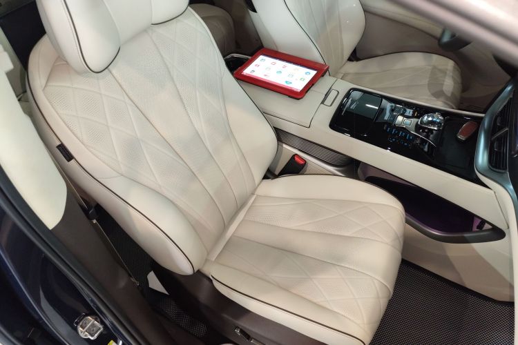 腾势D9 2024款 DM-i 980 四驱旗舰型局部细节41