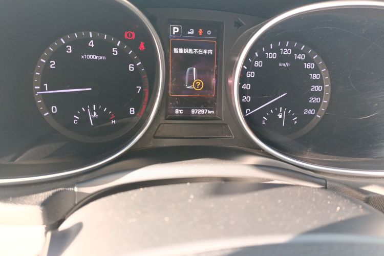 现代 胜达 2017款 2.0T 自动四驱智能型 7座中控内饰15