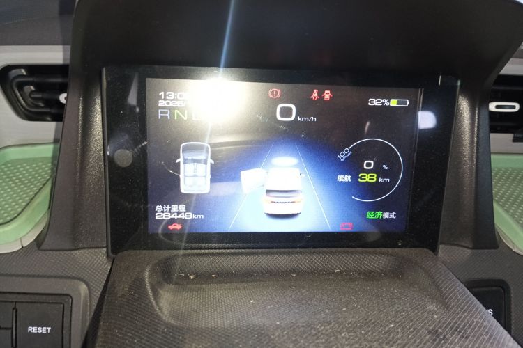 五菱汽车 宏光MINIEV 2021款 马卡龙时尚款 三元锂中控内饰14