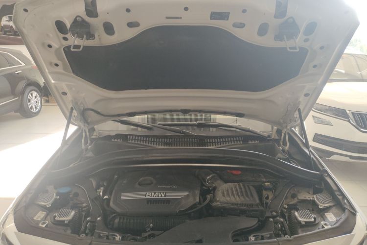 宝马X2(进口) 2019款 sDrive25i 领先型M越野套装 国VI局部细节24