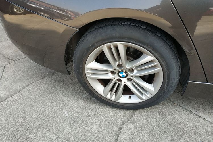 宝马3系 2017款 320Li 时尚型车身外观56