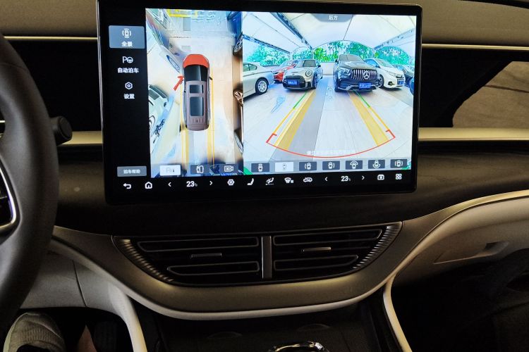 腾势D9 2024款 PIONEER 四座创领版中控内饰16