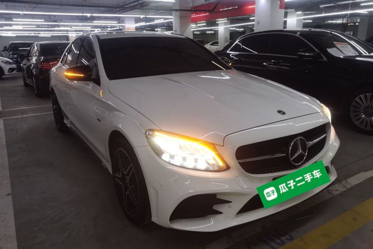 奔驰C级 2021款 C 260 星耀臻藏版车身外观3