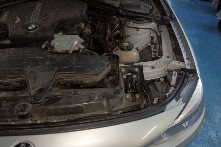 宝马3系GT 2013款 320i 风尚设计套装局部细节9007