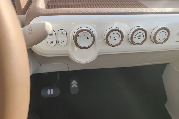 奔腾小马 2026款 222km 萌趣马 Plus中控内饰18