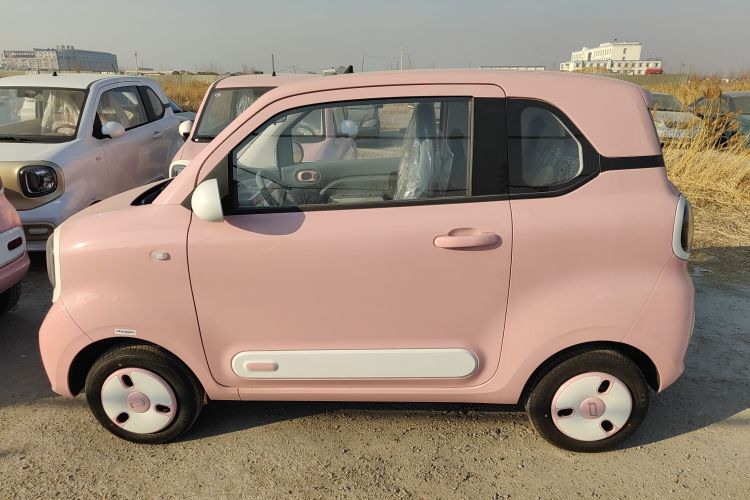 奔腾小马 2026款 222km 萌趣马车身外观4