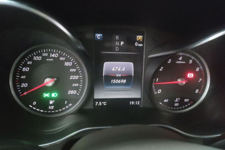 奔驰GLC 2017款 GLC 260 4MATIC 豪华型中控内饰14