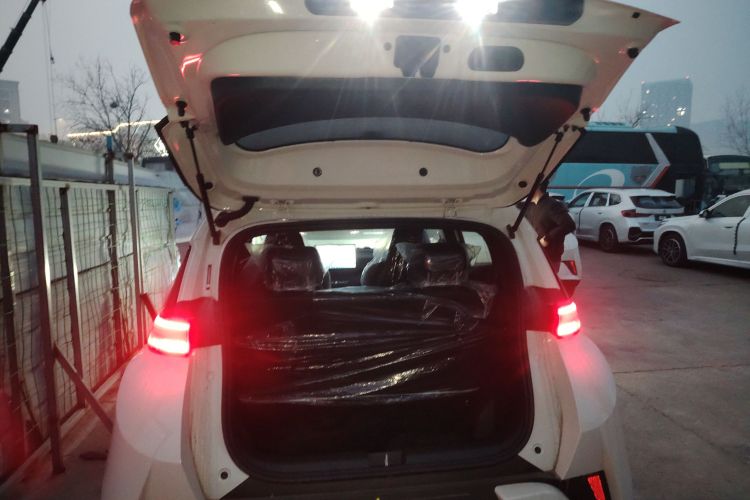 比亚迪 海鸥 2025款 305km 活力版机舱底盘23