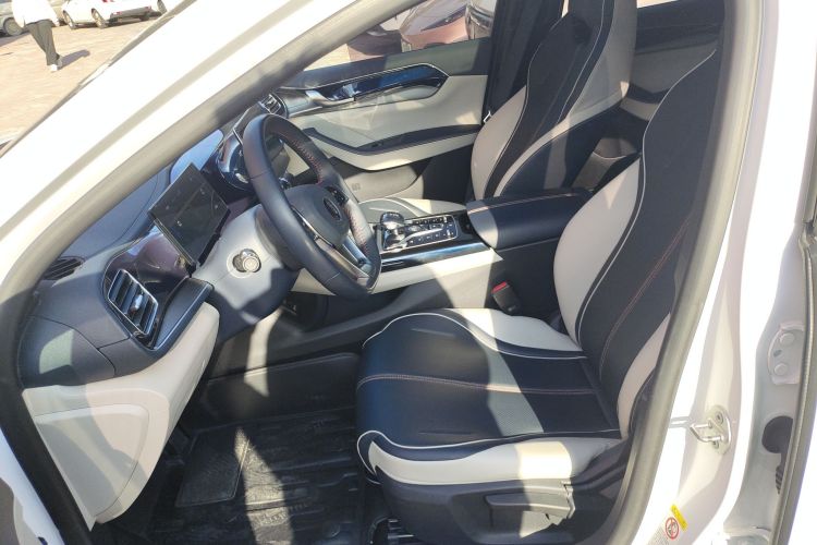 比亚迪 秦PLUS 2023款 冠军版 DM-i 120KM领先型中控内饰19