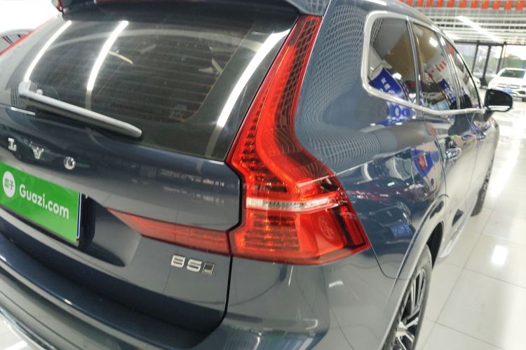 沃尔沃XC60 2022款 B5 四驱智远豪华版车身外观6006