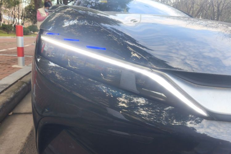 比亚迪 汉 2024款 EV 荣耀版 506KM前驱尊贵型车身外观8