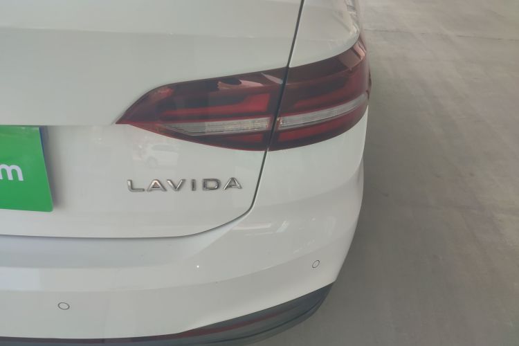 大众 朗逸 2023款 改款 1.5L 自动得逸版车身外观9