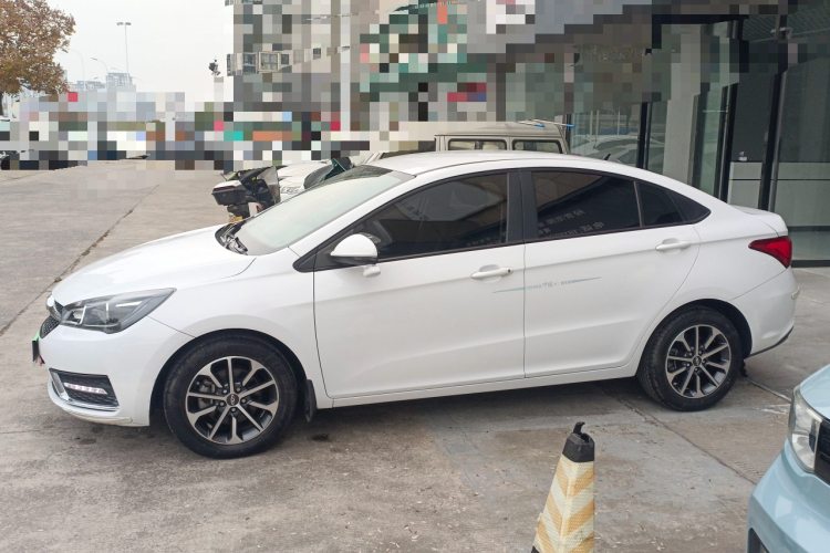 奇瑞 艾瑞泽5 2021款 PRO 1.5L 手动青春版车身外观6003