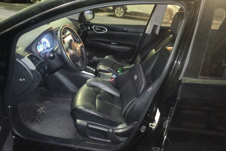 日产 轩逸 2018款 1.6XV CVT尊享版局部细节19