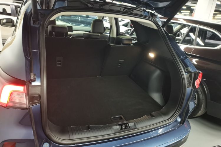 福特 锐际 2024款 EcoBoost 245 两驱耀享款机舱底盘23