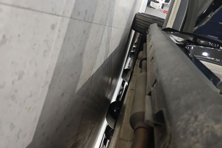 哪吒汽车 哪吒L 2024款 增程 310 闪充版局部细节9001