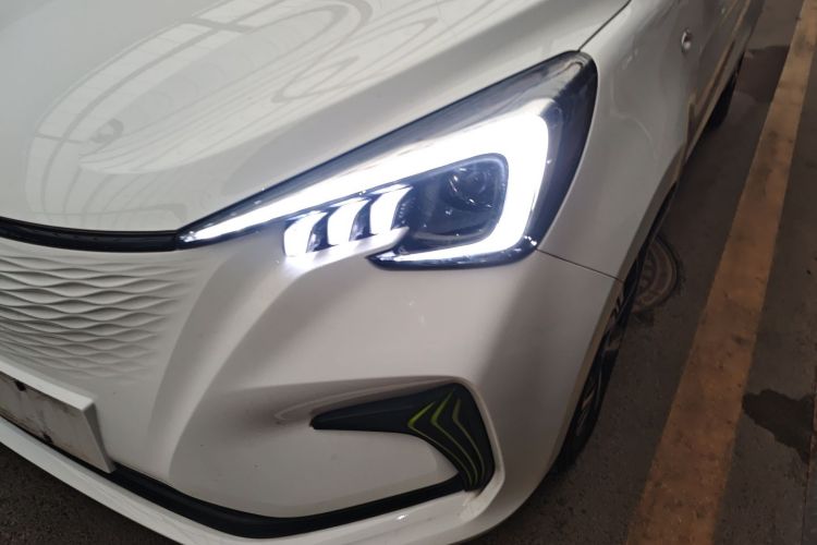 长安欧尚 奔奔E-Star 2022款 赏心版 多彩款 磷酸铁锂局部细节36