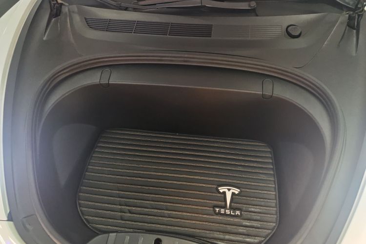 特斯拉 Model 3 2019款 标准续航后驱升级版局部细节24