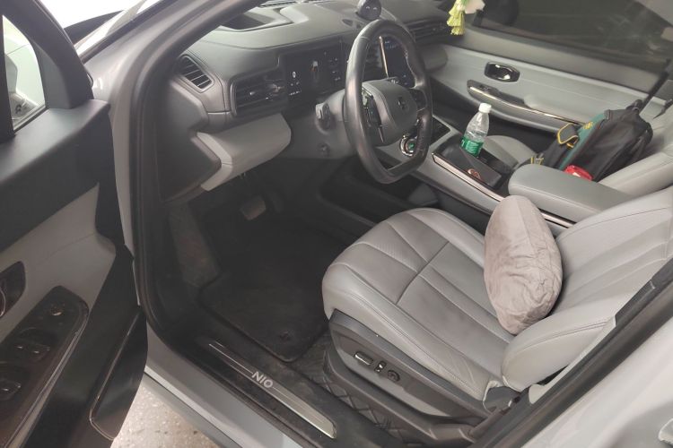 蔚来ES8 2020款 580KM 签名版 六座版中控内饰20