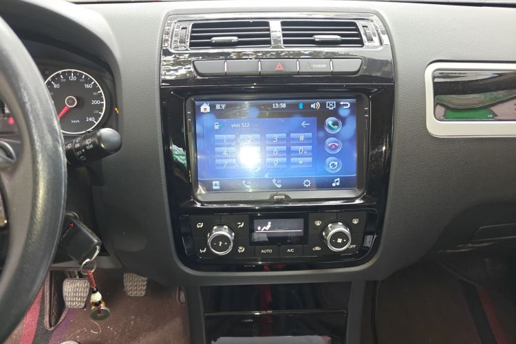 野马汽车 野马T70 2016款 1.8L 手动舒适型中控内饰16