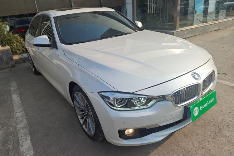 宝马3系 2019款 320Li 时尚型车身外观3