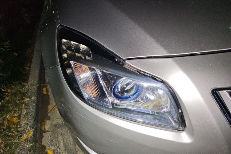 别克 君威 2012款 2.0L 舒适版车身外观6006