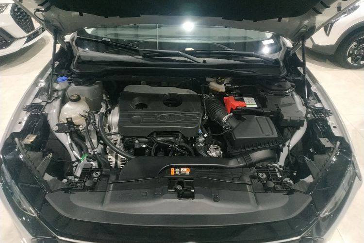 福特 蒙迪欧 2023款 EcoBoost 180 豪华型机舱底盘24