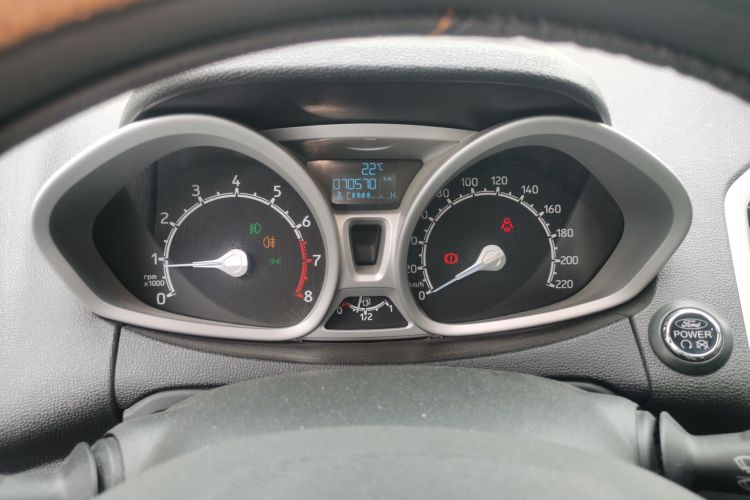 福特 翼搏 2017款 1.5L 手动尊贵型中控内饰14