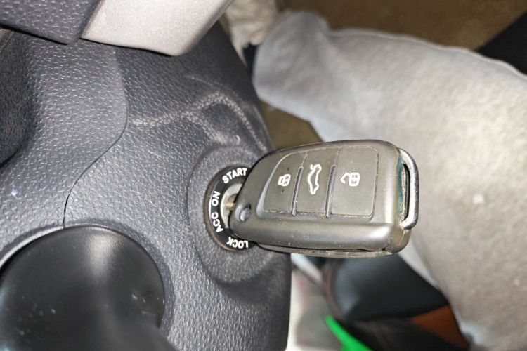 江汽集团 瑞风S3 2014款 1.5L CVT豪华智能型中控内饰11