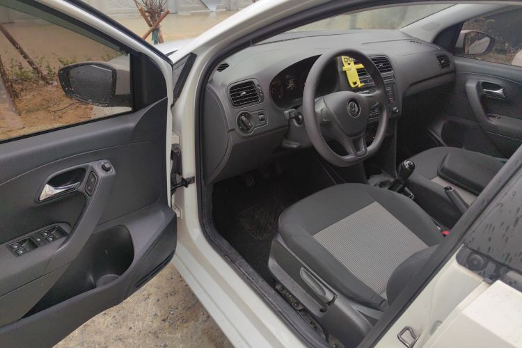 大众 Polo 2018款 1.5L 手动安驾型中控内饰20