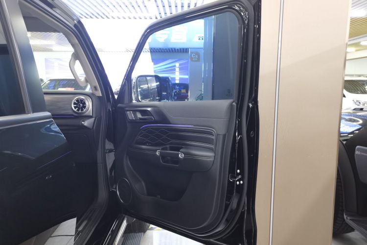 坦克300 2023款 城市版 2.0T 很有型中控内饰42