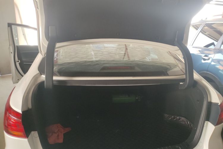 长安 锐程CC 2020款 1.5T 自动潮锐型机舱底盘23