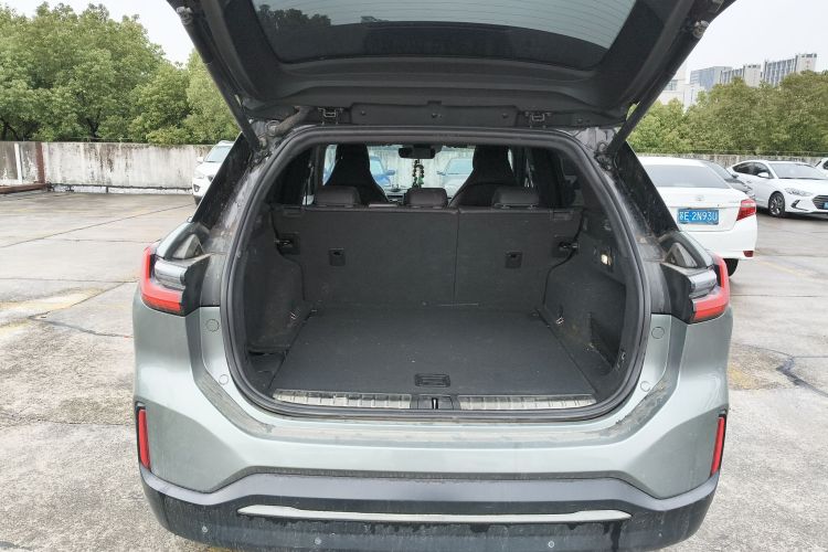 蔚来ES6 2020款 610KM 签名版机舱底盘23