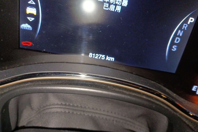 Jeep 大切诺基(进口) 2015款 3.0L 精英导航版中控内饰15