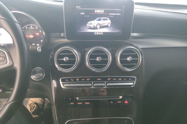 奔驰GLC 2017款 GLC 260 4MATIC 豪华型局部细节16
