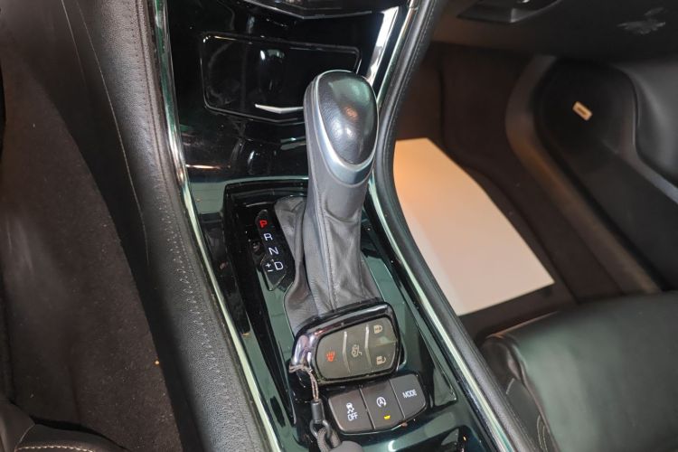 凯迪拉克ATS-L 2017款 28T 时尚型中控内饰18