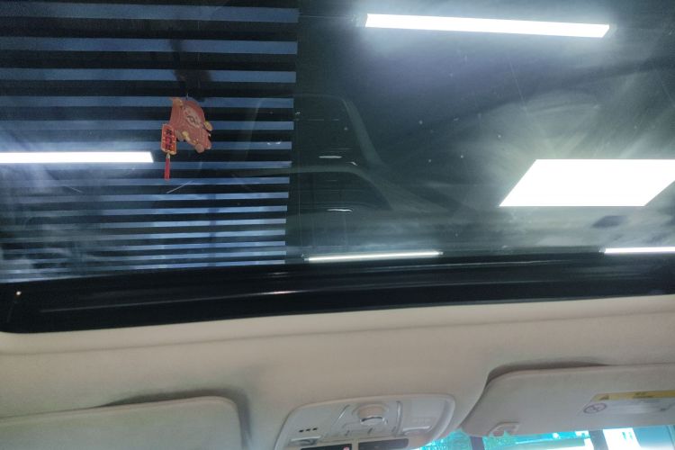 别克GL8 2020款 Avenir艾维亚 六座贤礼版中控内饰22