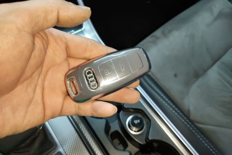 奥迪A6L 2024款 45 TFSI 臻选动感型中控内饰7001